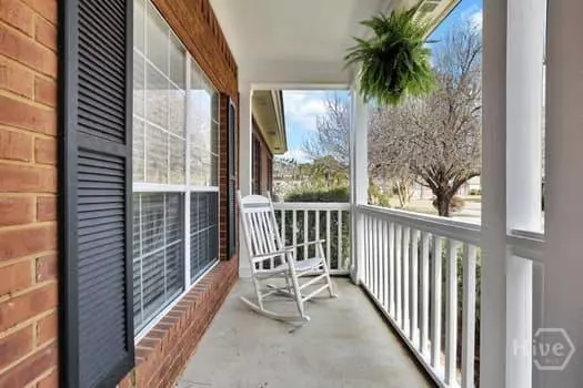 352 Harbour LN, Richmond Hill, GA 31324