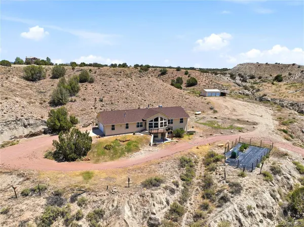 570 Valley DR, Penrose, CO 81240