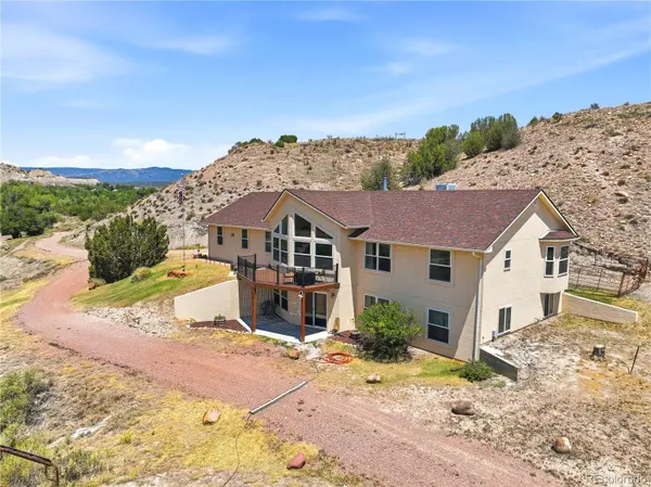 570 Valley DR, Penrose, CO 81240
