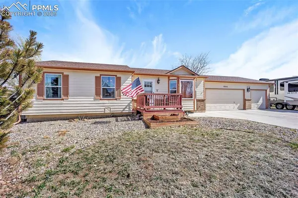 6645 Weeping Willow DR, Colorado Springs, CO 80925