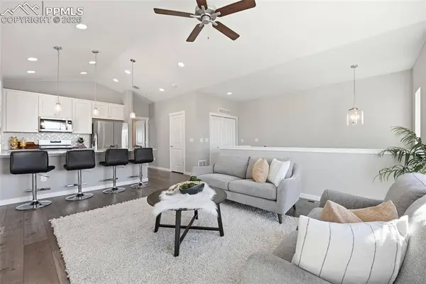 6725 Cool Breeze DR, Colorado Springs, CO 80923