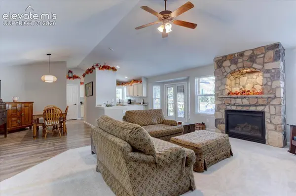 338 Hawthorne Avenue, Johnstown, CO 80534