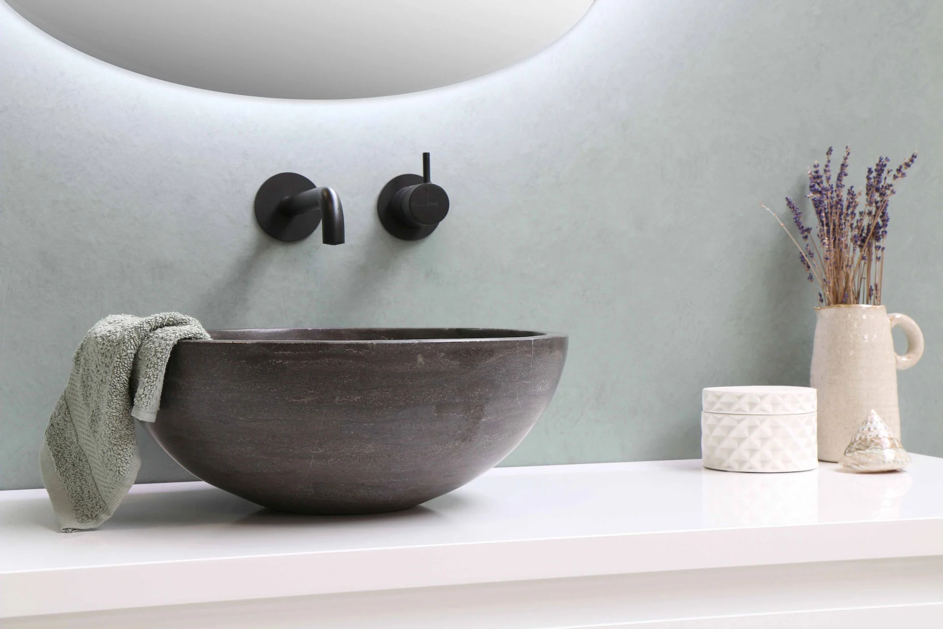 Bathroom sink