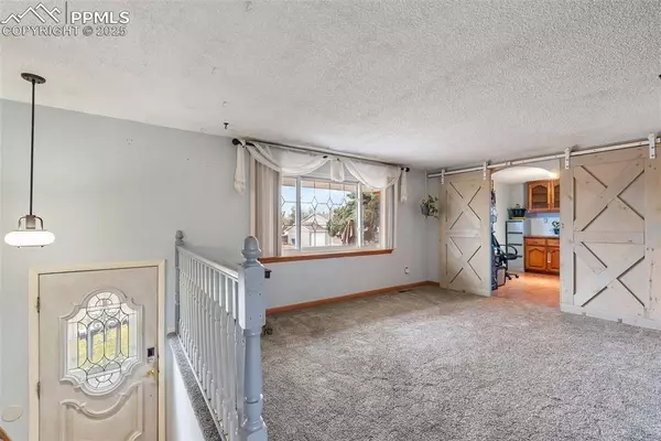 1358 Luna DR, Fountain, CO 80817