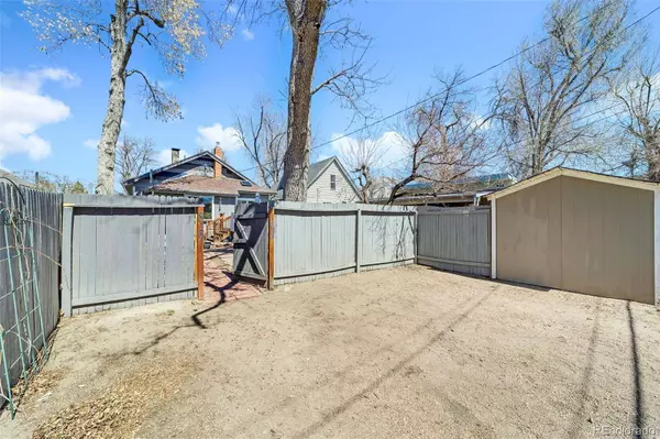 829 E Cache La Poudre ST, Colorado Springs, CO 80903