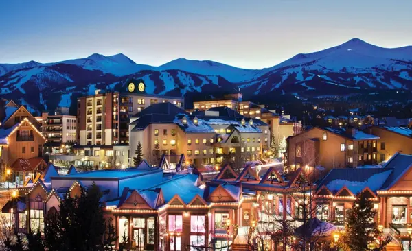 feature image of Best Romantic Getaways in Colorado for Valentine’s Day