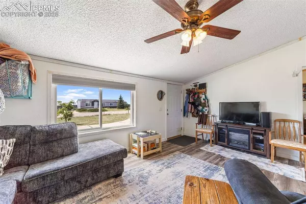 23760 Jayhawk AVE, Colorado Springs, CO 80928