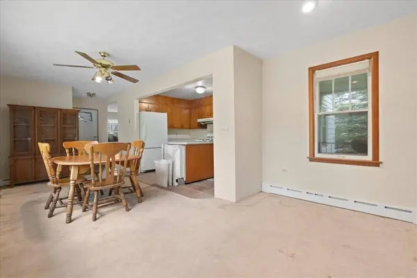 37519 N North AVE, Beach Park, IL 60087