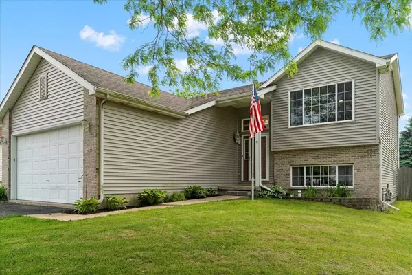 2820 Jethro CT, Zion, IL 60099