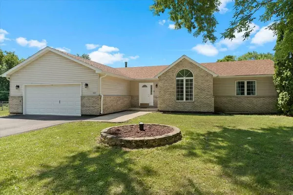 10067 W Logan CT, Zion, IL 60099