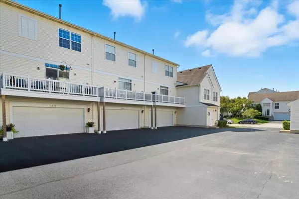 3077 Nicklaus LN, Wadsworth, IL 60083