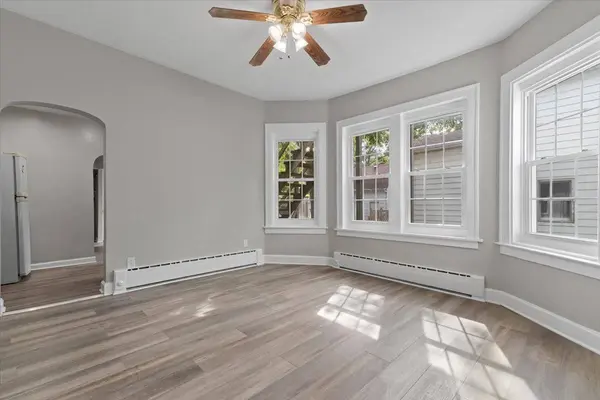 2409 Gilboa AVE, Zion, IL 60099