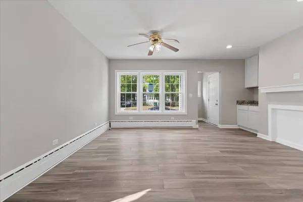 2409 Gilboa AVE, Zion, IL 60099