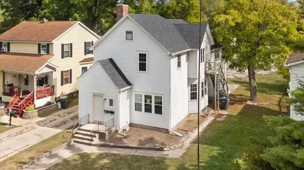 2409 Gilboa AVE, Zion, IL 60099