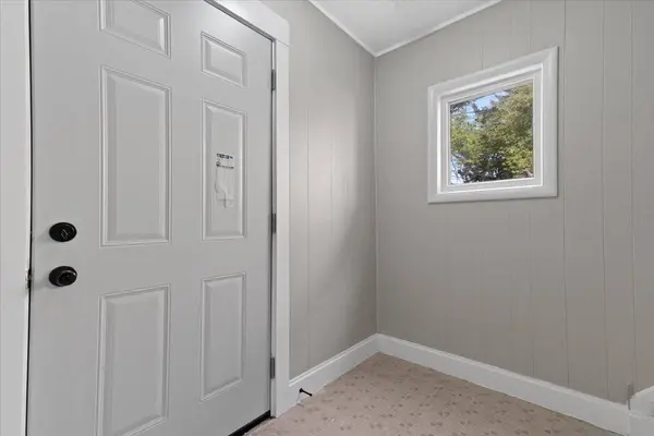 2409 Gilboa AVE, Zion, IL 60099