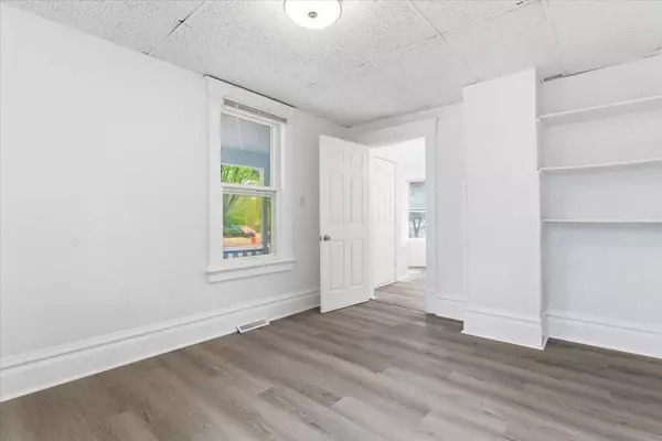 3010 Ezekiel AVE, Zion, IL 60099