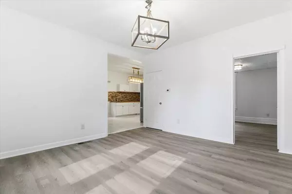 3010 Ezekiel AVE, Zion, IL 60099