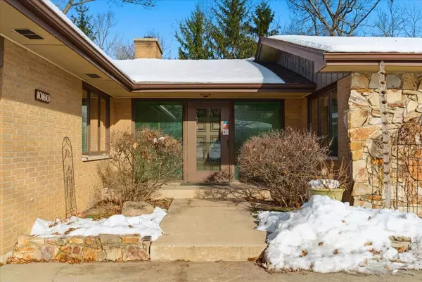 10160 W Fairbanks AVE, Beach Park, IL 60099