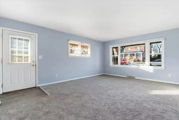 2311 Elisha AVE, Zion, IL 60099