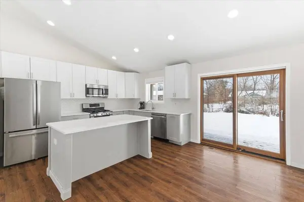 214 Garnett AVE, Winthrop Harbor, IL 60096