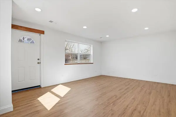 2407 Horeb AVE, Zion, IL 60099