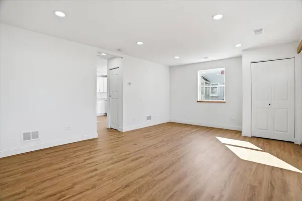 2407 Horeb AVE, Zion, IL 60099