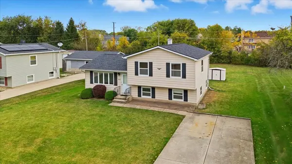 38633 N Cedar AVE, Beach Park, IL 60099