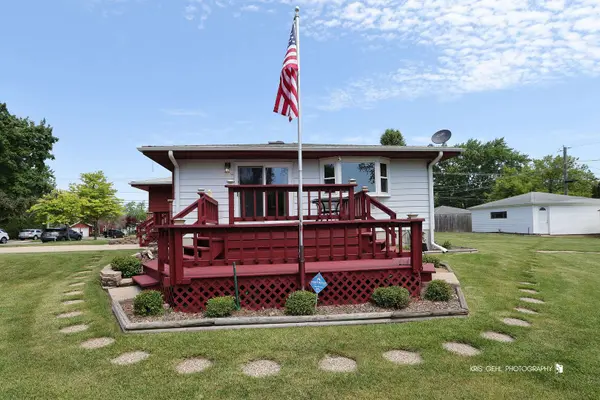 2019 Gilboa AVE, Zion, IL 60099