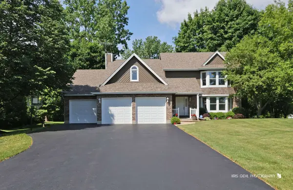 39522 N Harmony CT, Wadsworth, IL 60083