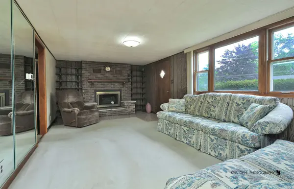 3152 27th ST, Zion, IL 60099
