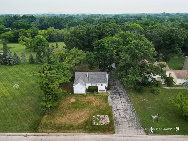 3152 27th ST, Zion, IL 60099