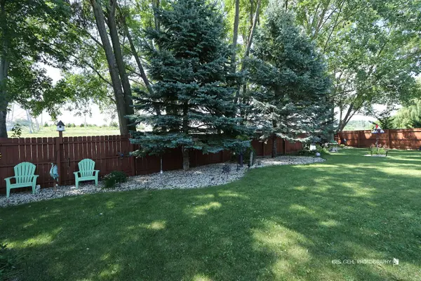 1525 Southport CT, Zion, IL 60099