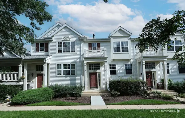 1225 Driftwood LN