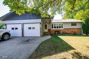 1942 N 6th ST, Bismarck, ND 58501
