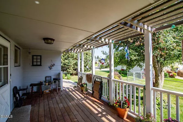 1942 N 6th ST, Bismarck, ND 58501