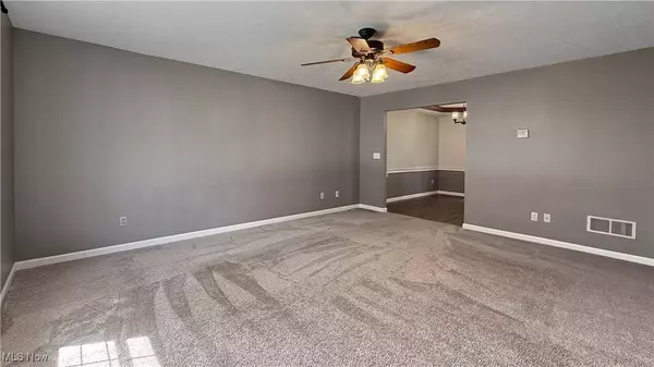 1155 Adena CIR, Streetsboro, OH 44241