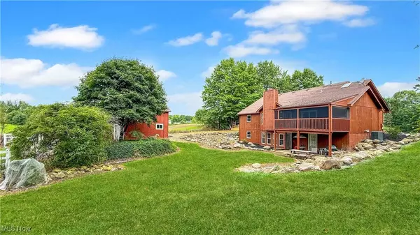 2784 Frost RD, Mantua, OH 44255