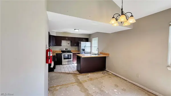 1691 Olympus DR, Kent, OH 44240