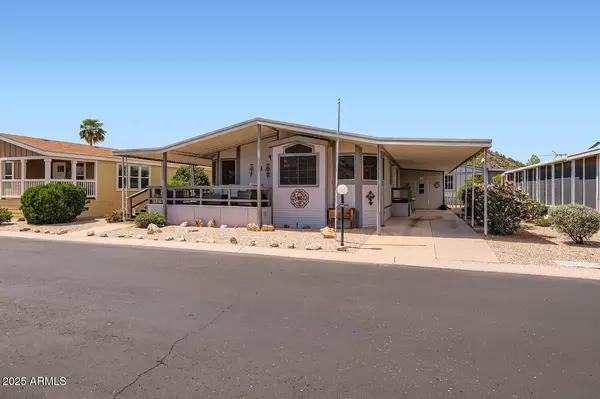 2233 E Behrend Drive #66, Phoenix, AZ 85024