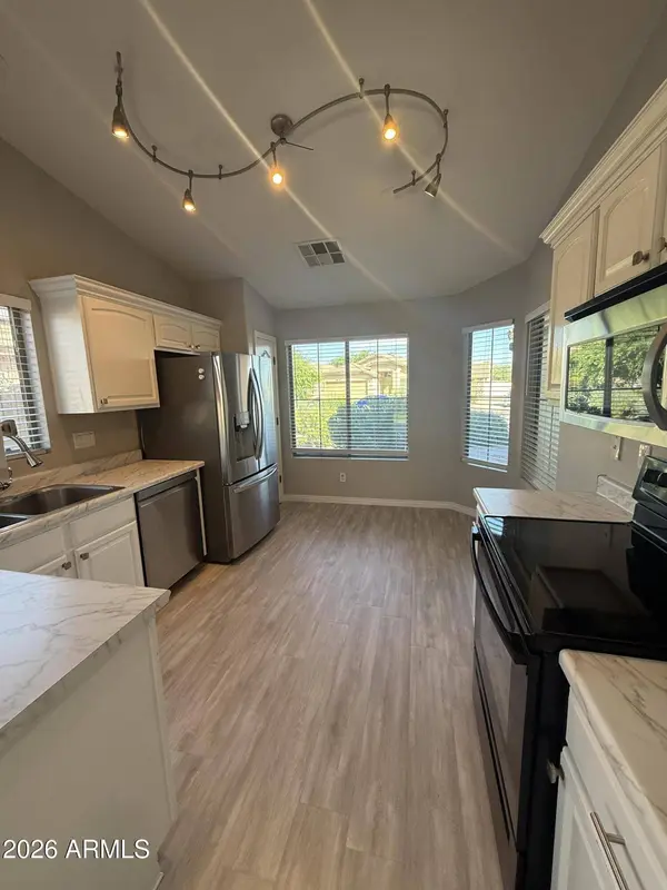 9913 W WOOD Street, Tolleson, AZ 85353