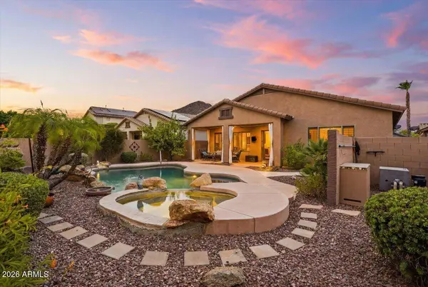 6446 W MAYA Way, Phoenix, AZ 85083