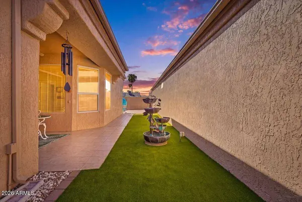 18602 N 136TH Drive, Sun City West, AZ 85375
