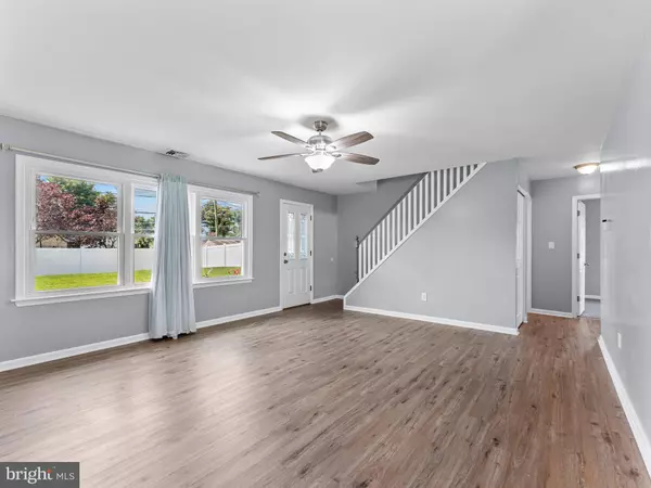 43 BEAVERDALE LN, Willingboro, NJ 08046