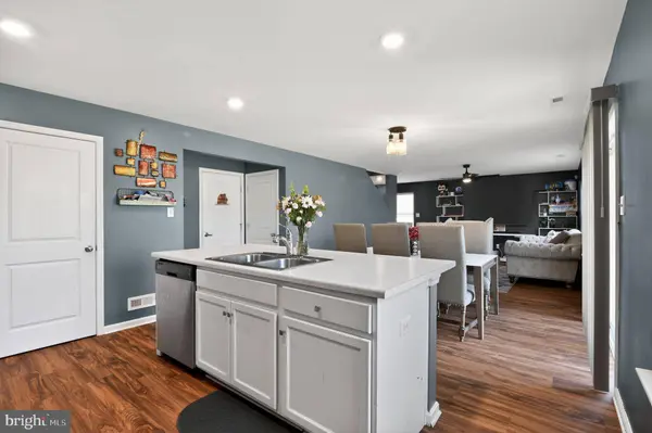 3 EISENHOWER DR, Bridgeton, NJ 08302