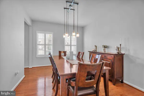 256 STAGGERBUSH RD, Williamstown, NJ 08094