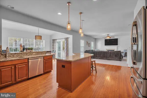 256 STAGGERBUSH RD, Williamstown, NJ 08094