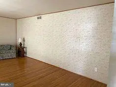 415 MONMOUTH DR, Cherry Hill, NJ 08002