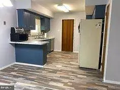 415 MONMOUTH DR, Cherry Hill, NJ 08002