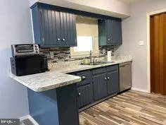 415 MONMOUTH DR, Cherry Hill, NJ 08002