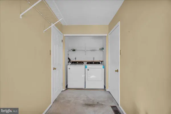 35 BIRCHLY CT, West Deptford, NJ 08093